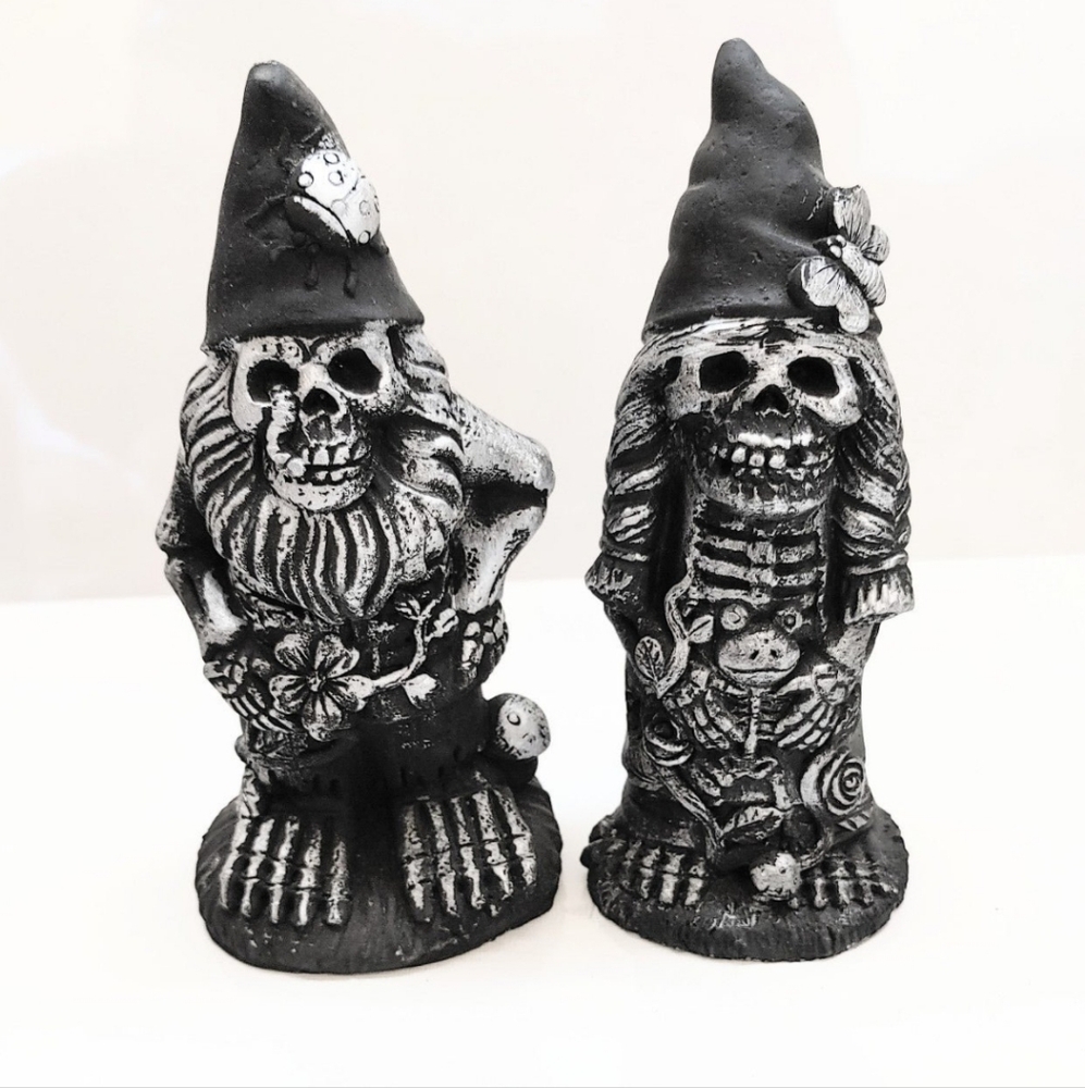 Skeleton Gnomes Halloween Decor